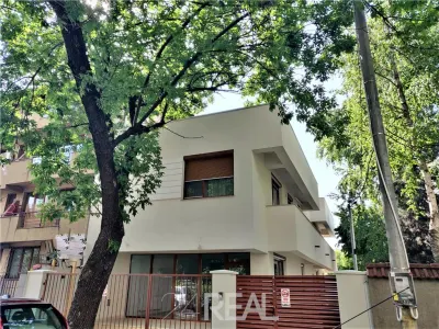 Vila de vanzare in zona Bucurestii Noi - Metrou Jiului - Bucuresti