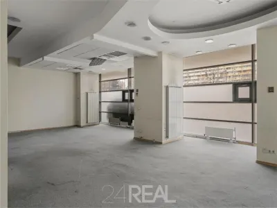 Spatii comerciale de inchiriat - de la 62 mp - foto 4