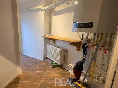 Inchiriere apartament 3 camere zona centrala - foto 11