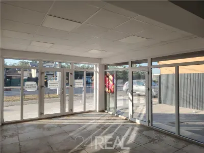 Inchiriere spatiu comercial zona Kaufland Voluntari - foto 6
