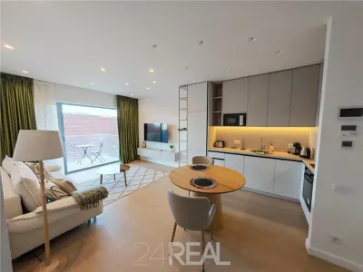 Apartamant 2 cam de vanzare - Aviaitiei Tower - pentru investitie - Bucuresti