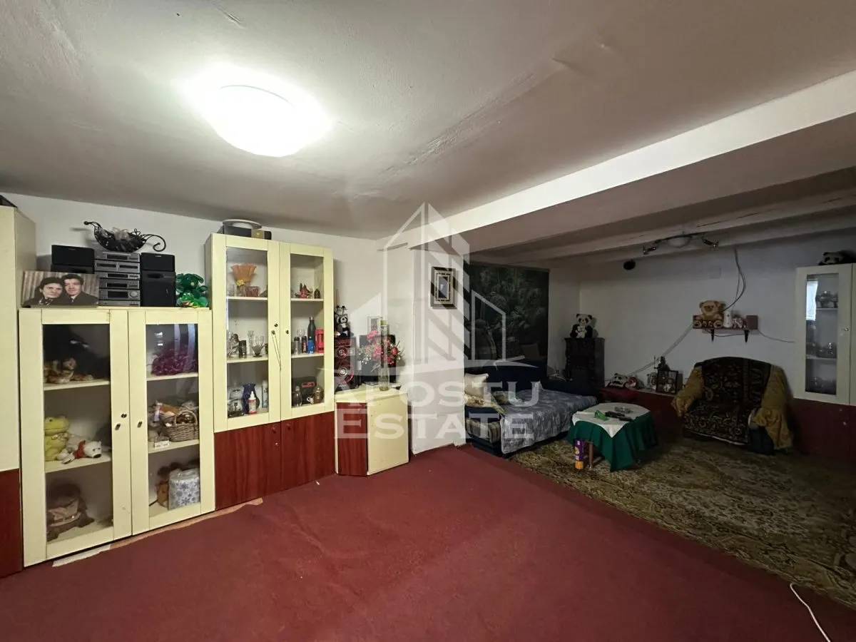 Casa de vanzare in Zimand Cuz - foto 1