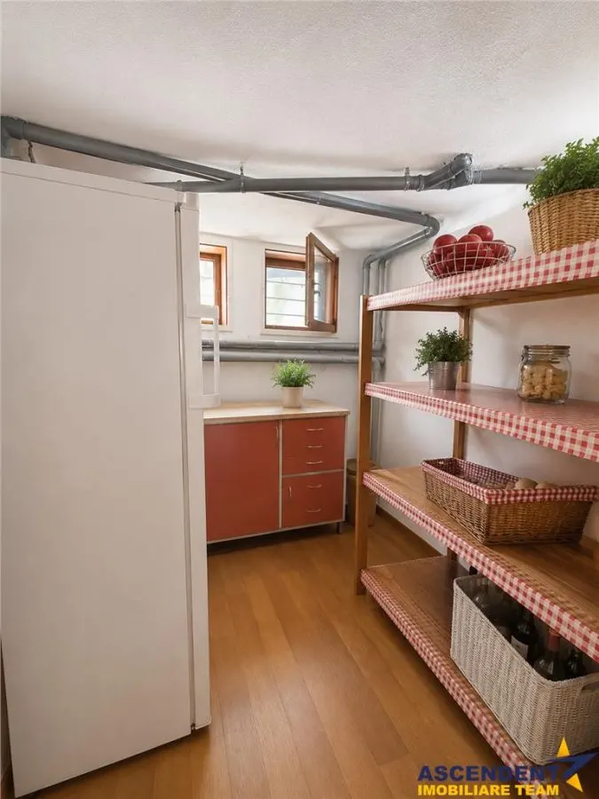 Casa individuala cu 5 camere, garaj, pivnita si curte proprie, Sangeorgiu de Mures - foto 13