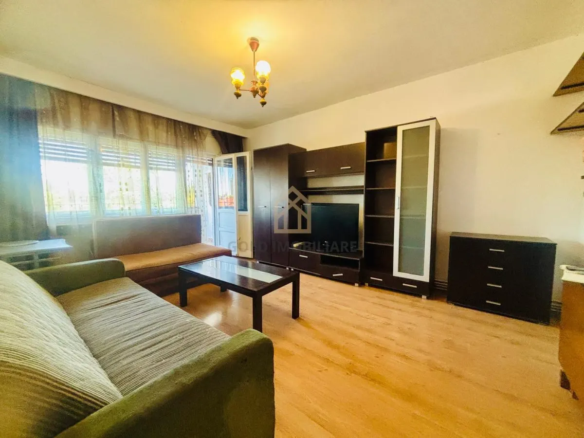 Apartament 3 camere de vanzare cu garaj - foto 1