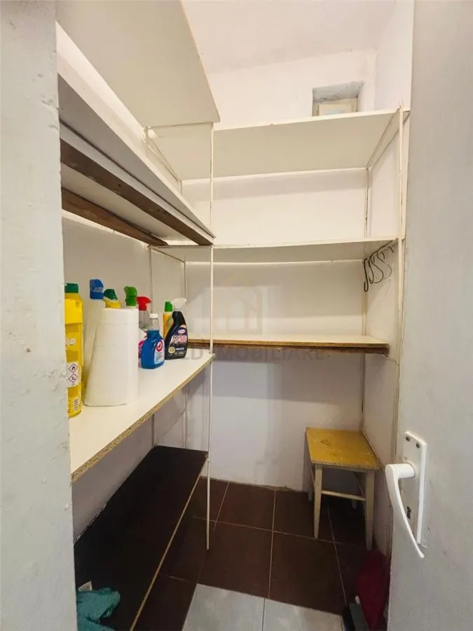 Apartament 3 camere de vanzare cu garaj - foto 10