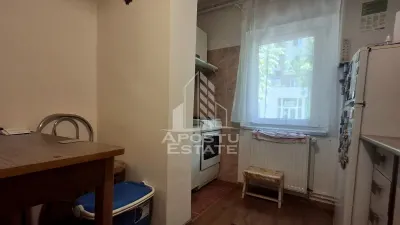 Apartament 2 camere, Parter,Zona Orizont - Arad