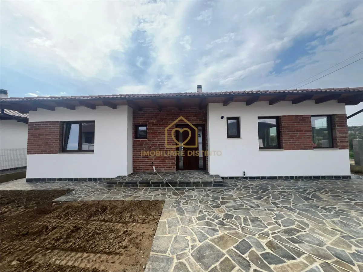 Casa finisata cu 3 dormitoare - foto 12