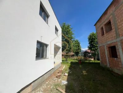 Duplex zona Castel Transilvania - foto 8
