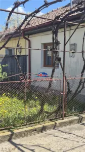 VANDUTA !!! Casa in Onesti din caramida cu acte la zi , 58000 euro - foto 14