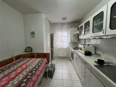 Apartament cu 4 camere zona Moldovei - Baia Mare