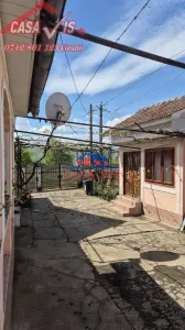 Trei case in aceeasi curte in comuna Bogdnesti - foto 21