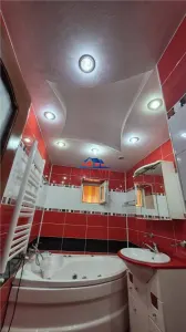 Apartament 3 camere in Onesti zona Mal, etajul 2 la cheie - foto 2