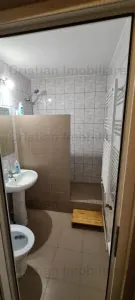 TOTUL NOU! Spatiu comercial, Calea Galati, balcon cu vitrina, SPATIOS! - foto 4