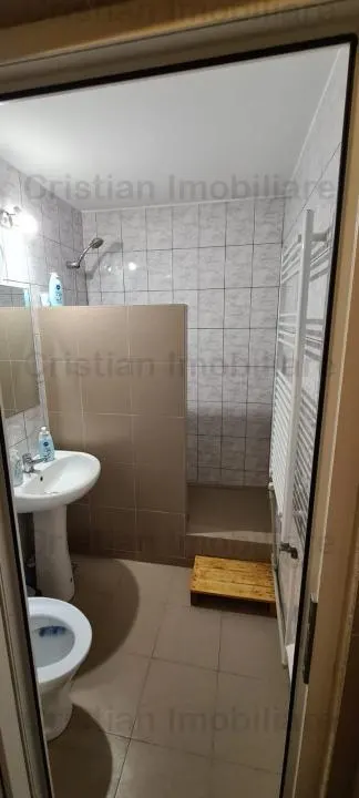 TOTUL NOU! Spatiu comercial, Calea Galati, balcon cu vitrina, SPATIOS! - foto 4