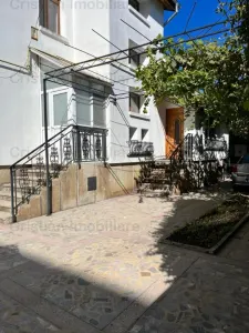Super Pozitie ! Vila P+1+M zona Centrala 640mp construiti - foto 4