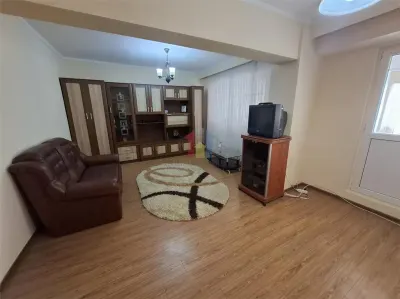 ULTRACENTRAL Bariera 2 cam 84mp, etaj 1 bloc cu lift Mobilat si Utilat - Braila