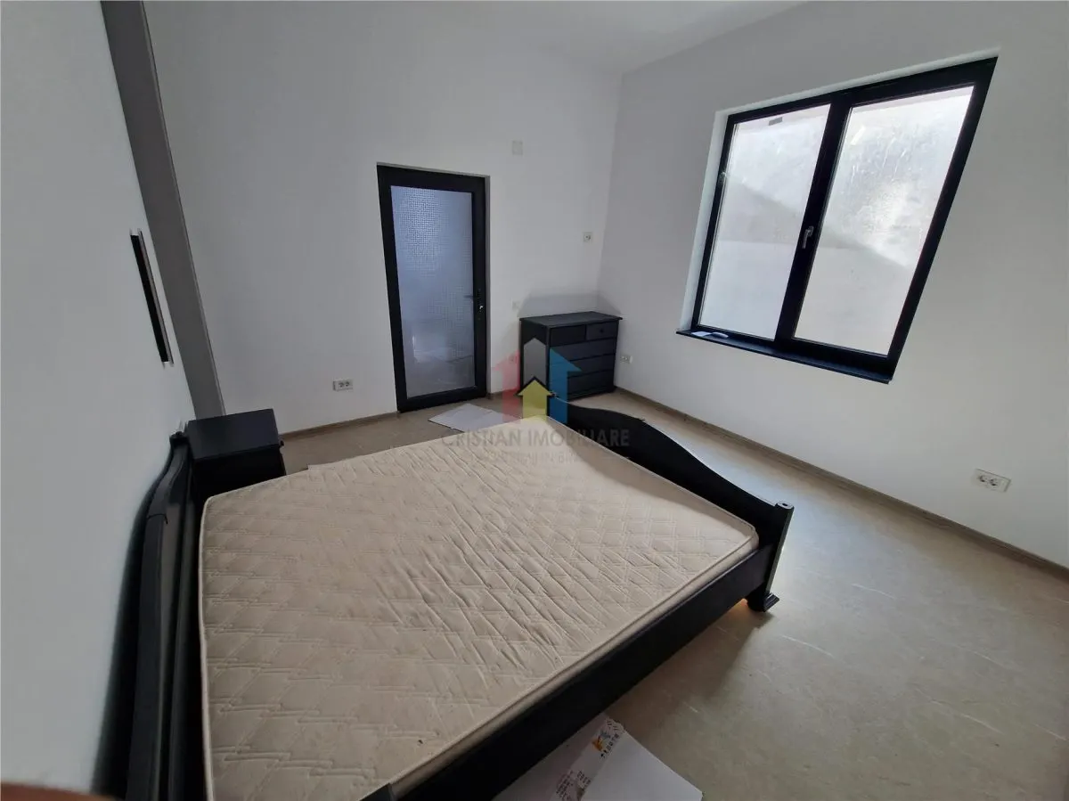 Casa RENOVATA INTEGRAL  Centru, CARAMIDA - foto 14