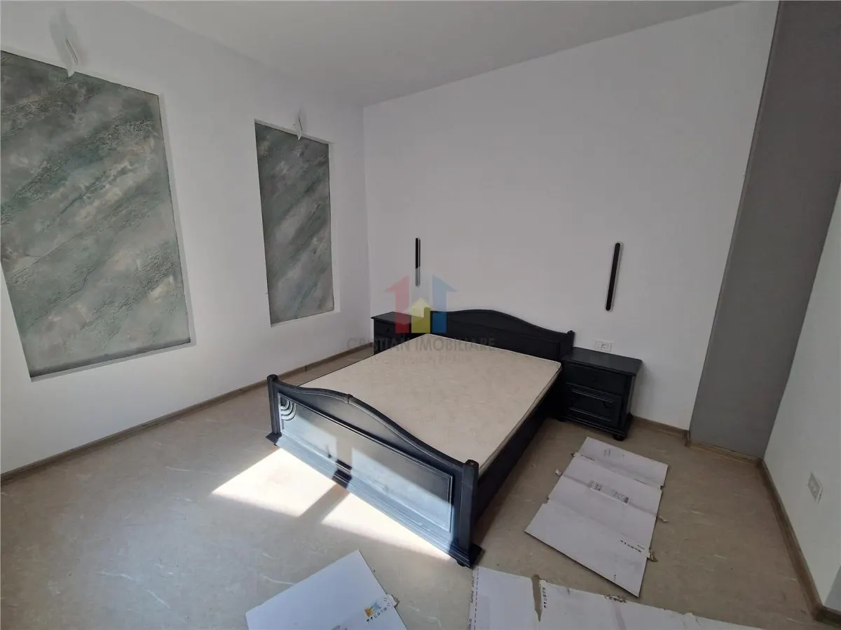Casa RENOVATA INTEGRAL  Centru, CARAMIDA - foto 17