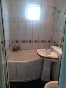 3 camere Mobilat si Utilat, Confort 1 Decomandat, zona Viziru 3 - foto 6