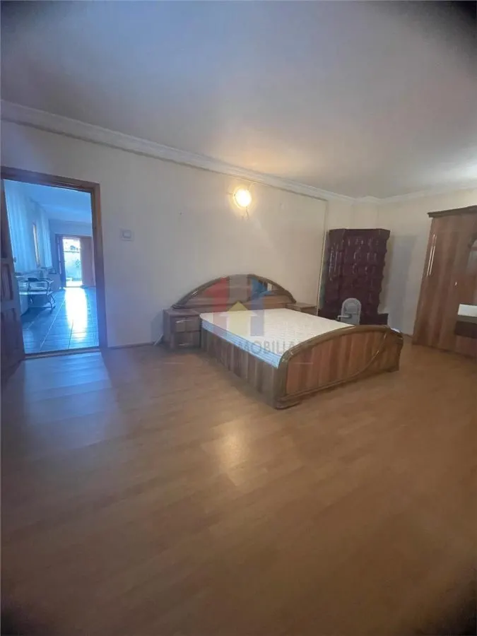Casa 3 camere, toate utilitatile teren 200 mp zona Centru Istoric - foto 2