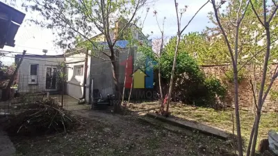 Casa centru istoric doua corpuri cladire 3 camere - foto 2