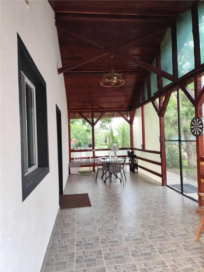 Casa individuala mobilata de vanzare 3 camere 74mp I Terasa acoperita I Baraitaru - foto 2