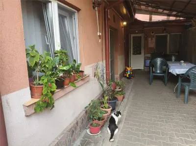 Casa 3 camere toate utilitatile Mobilata si Utilata zona Pta Saraca - foto 2