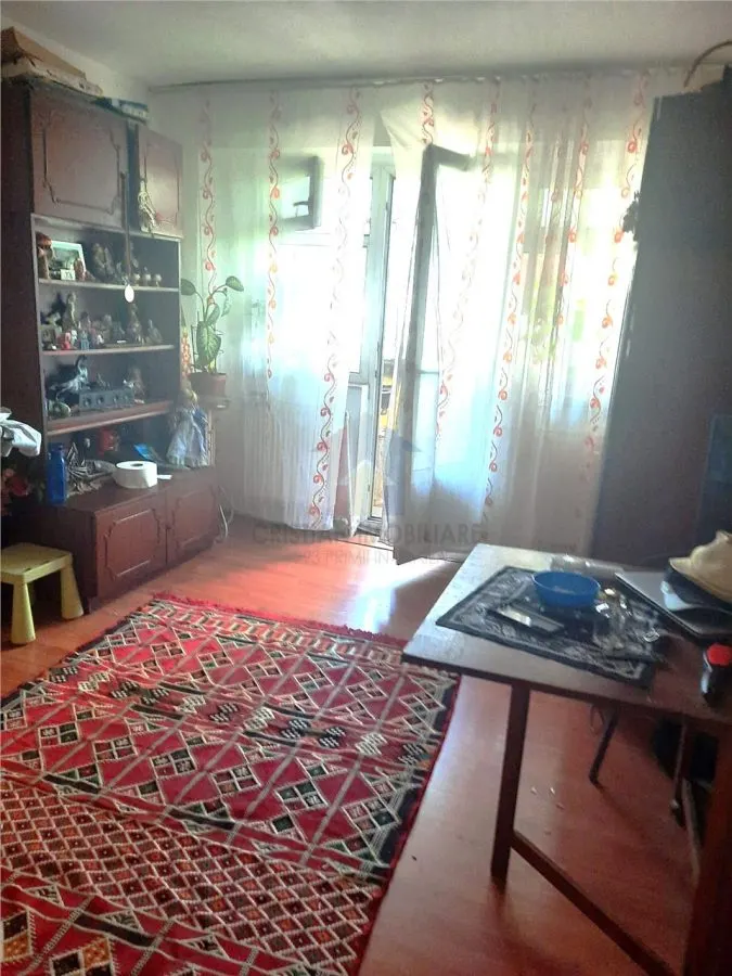 3 camere decomandat, 64 mp, etaj superior, Viziru 3 - foto 1