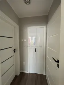 Apartament 2 camere , etaj 2, Piata Mare, mobilat utilat. totul nou - foto 9