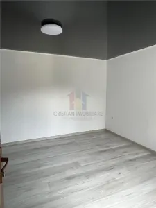 Casa Frumoasa Super Pret Renovata zona Piata Saraca  -Scoala 18 - foto 6