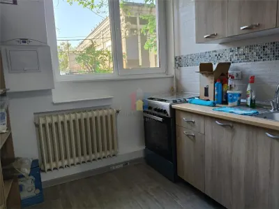 2 camere confort 1, parter cu imbunatatiri, Scolilor - foto 6