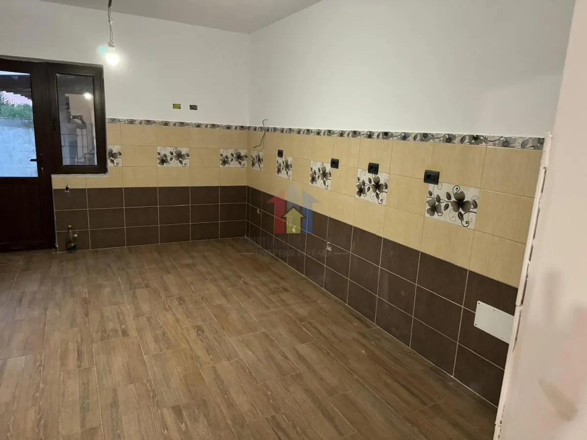 Vila P+1, Constructie  2017, zona Chercea - foto 10