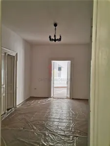 Casa Demisol si parter, 4 camere, ULTRACENTRAL - foto 4