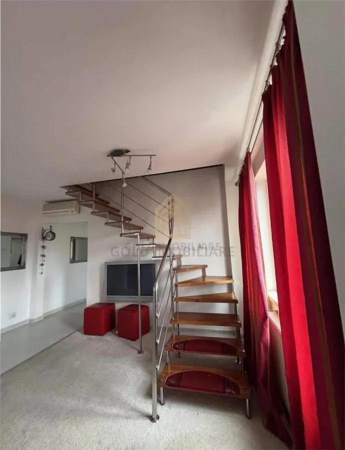 Apartament 4 camere de vanzare central - foto 1
