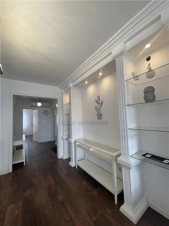 Apartament 3 camere de inchiriat , Centrul Vechi - foto 1