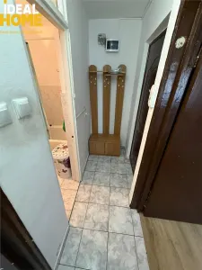 Apartament 1 Camera Decomandat Tatarasi  Bl 1982 - foto 4