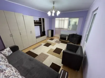 Renovat! Garsoniera Radu Negru, conf 1 decomandat, etaj 3, mobilat si utilat - Braila