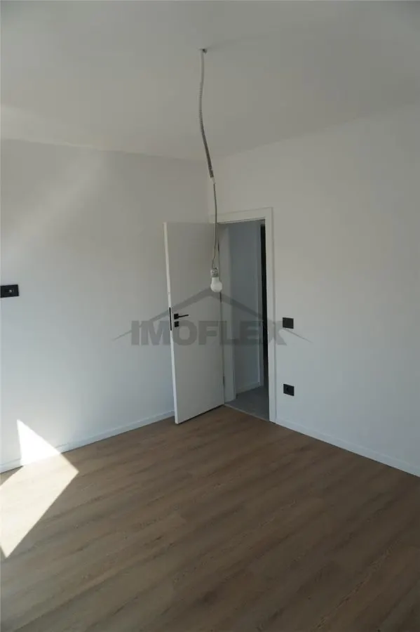 Apartament 4 camere Giroc loc de parcare inclus - foto 1