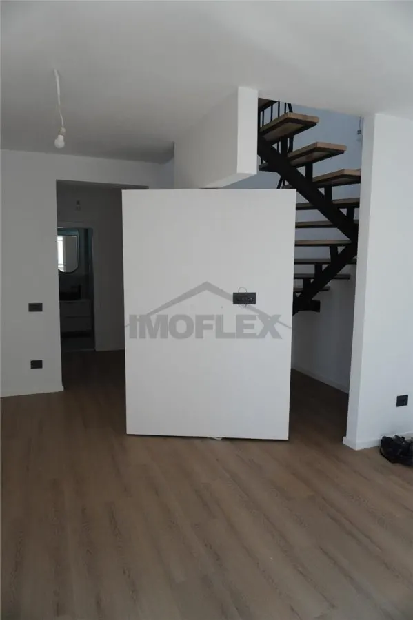 Apartament 4 camere Giroc loc de parcare inclus - foto 3