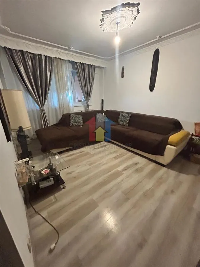 3 camere, decomandat, Mobilat, 2 balcoane, Vidin - foto 2