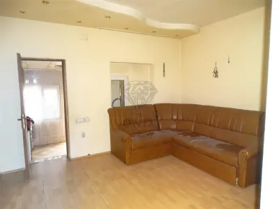 Apartament 2 Camere de Vanzare Busteni Parter Vila - Panorama Bucegi 45mp - foto 8