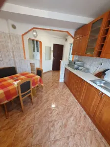 Apartament 2 camere zona Judetean ,mobilat,119500 Euro - foto 6