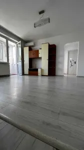 APARTAMENT 2 CAMERE LUMINOS cu vedere pe doua parti - Brasov