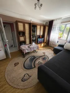 Apartament 2 camere Florilor,etaj 1,82000 Euro - foto 2