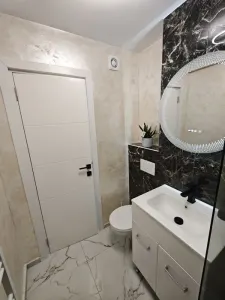 Vand garsoniera Tractoru,renovata lux,69500 Euro - foto 3