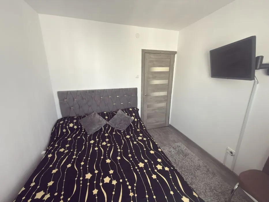Apartament  2 camere Florilor renovat,76000 Euro - foto 6