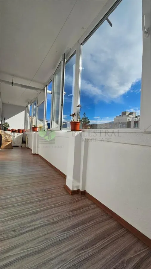 Apartament 3 camere  zona Judetean,  decomandat , mobilat-utilat,500 Euro - foto 11