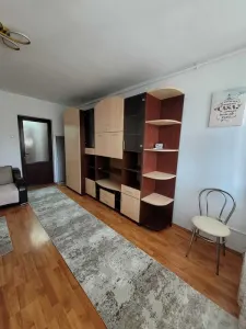 Garsoniera Centrul Nou, renovata,mobilata-utilata, vedere superba,84500 Euro - Brasov