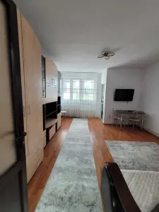 Garsoniera Centrul Nou, renovata,mobilata-utilata, vedere superba,84500 Euro - foto 3