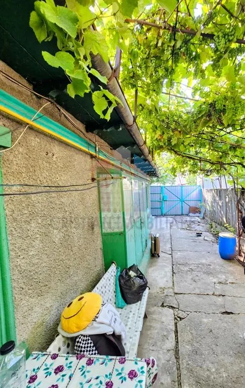 Teren 246 mp casa batraneasca, zona spital Judetean - Buzaului Radu Negru - foto 4